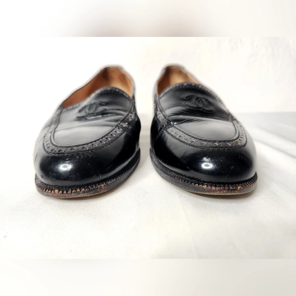 Chanel Black Calfskin Patent Leather Loafers Flats Italy CC Logo EU 37.5 - US 7 - Picture 10 of 15